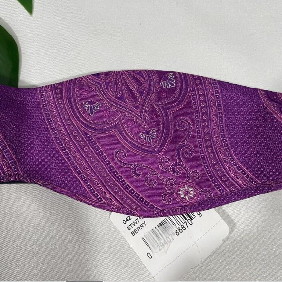NWT $80‎ Ted Baker London [ MEN ] Preakness Paisley Silk Bow Tie in Berry Purple - Picture 2 of 9